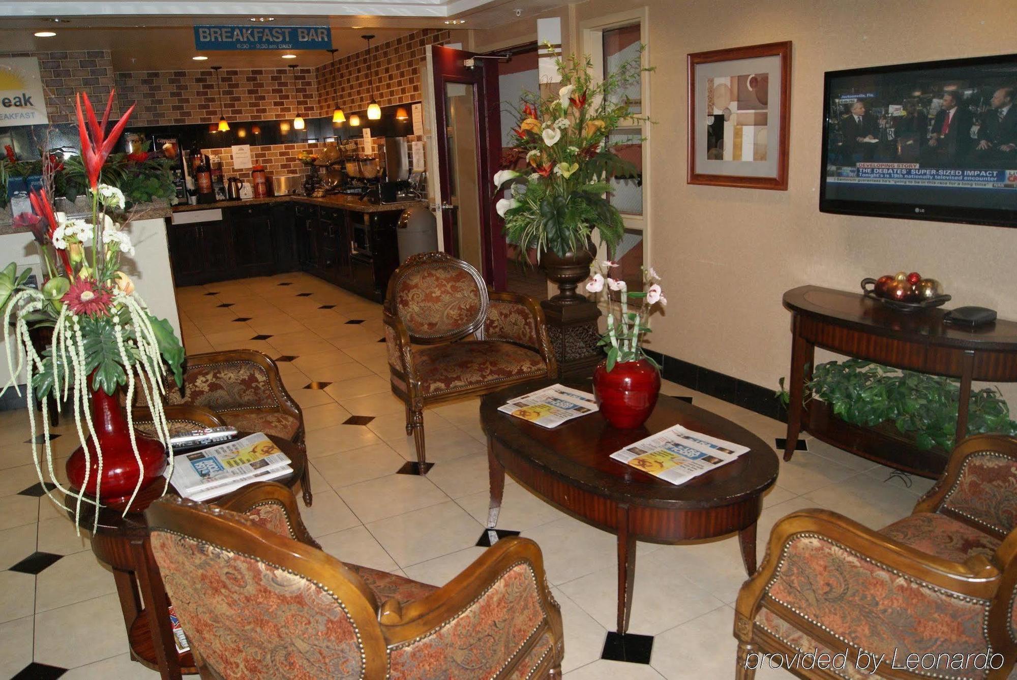 Days Inn By Wyndham Concord Dalaman gambar