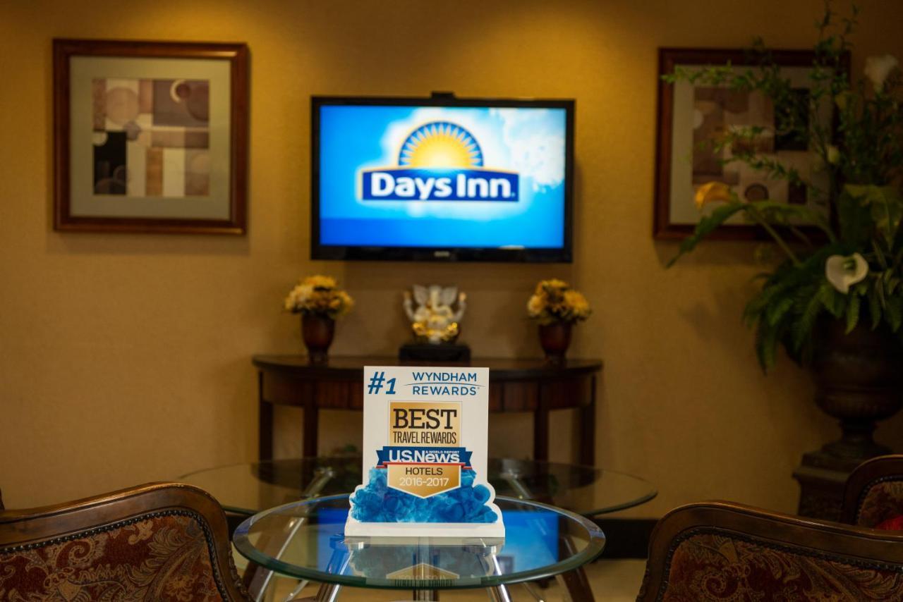 Days Inn By Wyndham Concord Luaran gambar