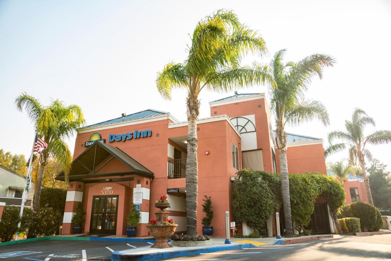 Days Inn By Wyndham Concord Luaran gambar