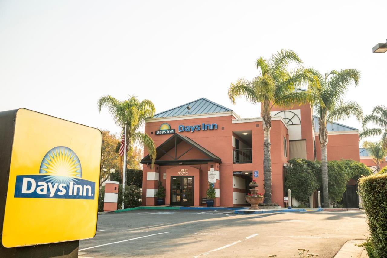 Days Inn By Wyndham Concord Luaran gambar